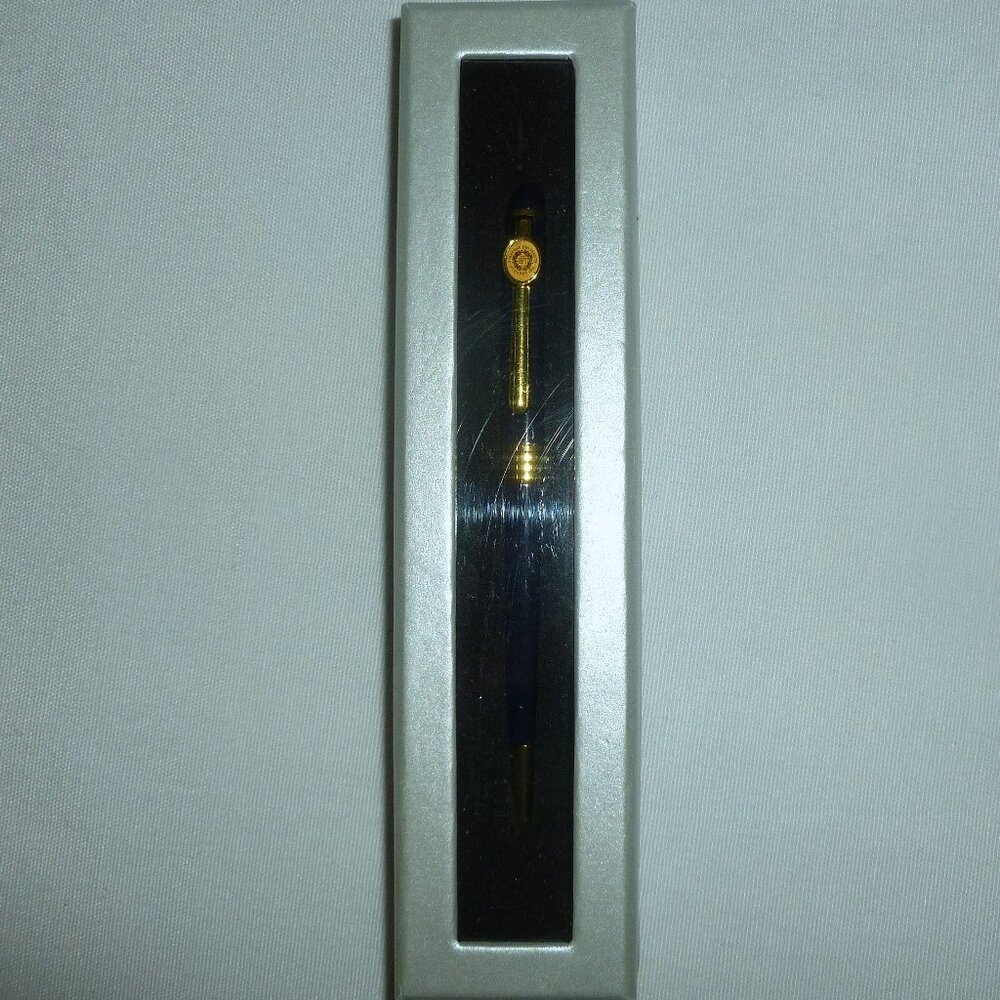 Syracuse University Dark Blue with Gold Syracuse University Symbol Seal NIB